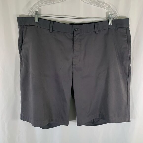 Nike Golf Shorts Men's 42 Grey Flat Front Chino Pockets Embroidered Logo - Picture 1 of 8